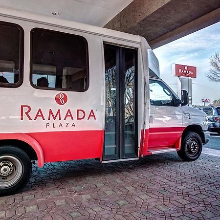 Hotel Ramada Plaza By Wyndham Atlanta Airport College Park Exterior foto