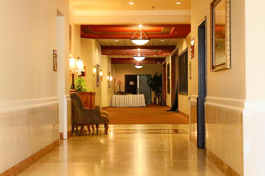 Hotel Ramada Plaza By Wyndham Atlanta Airport College Park Exterior foto
