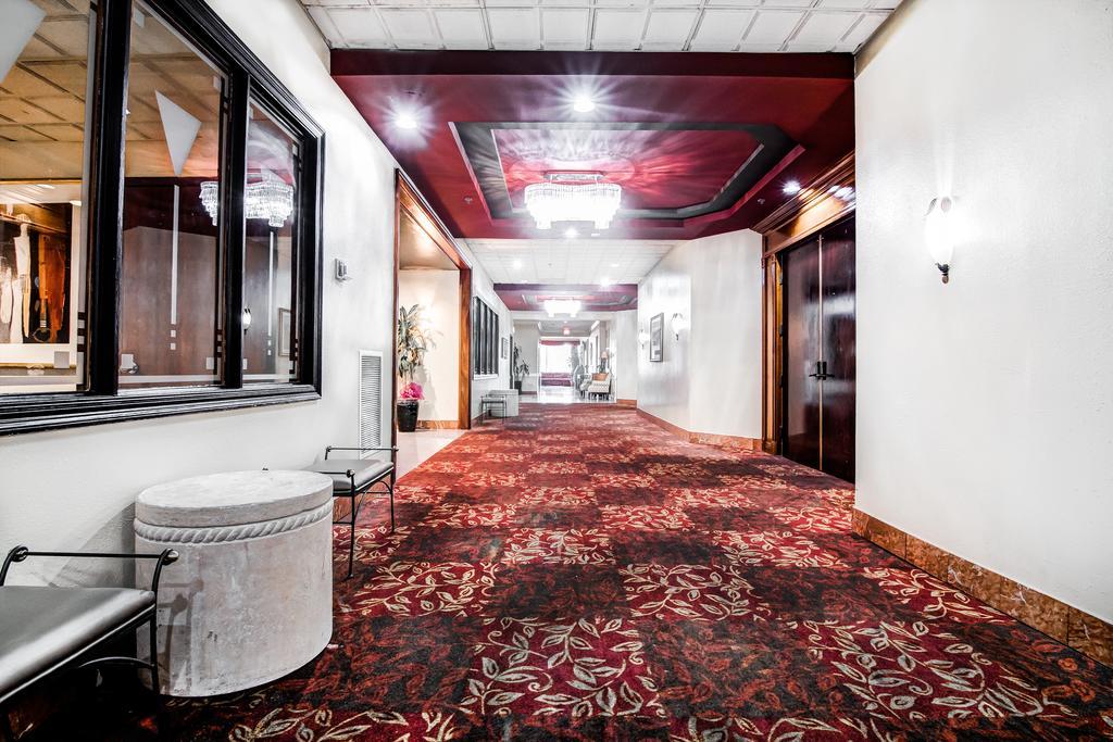 Hotel Ramada Plaza By Wyndham Atlanta Airport College Park Exterior foto