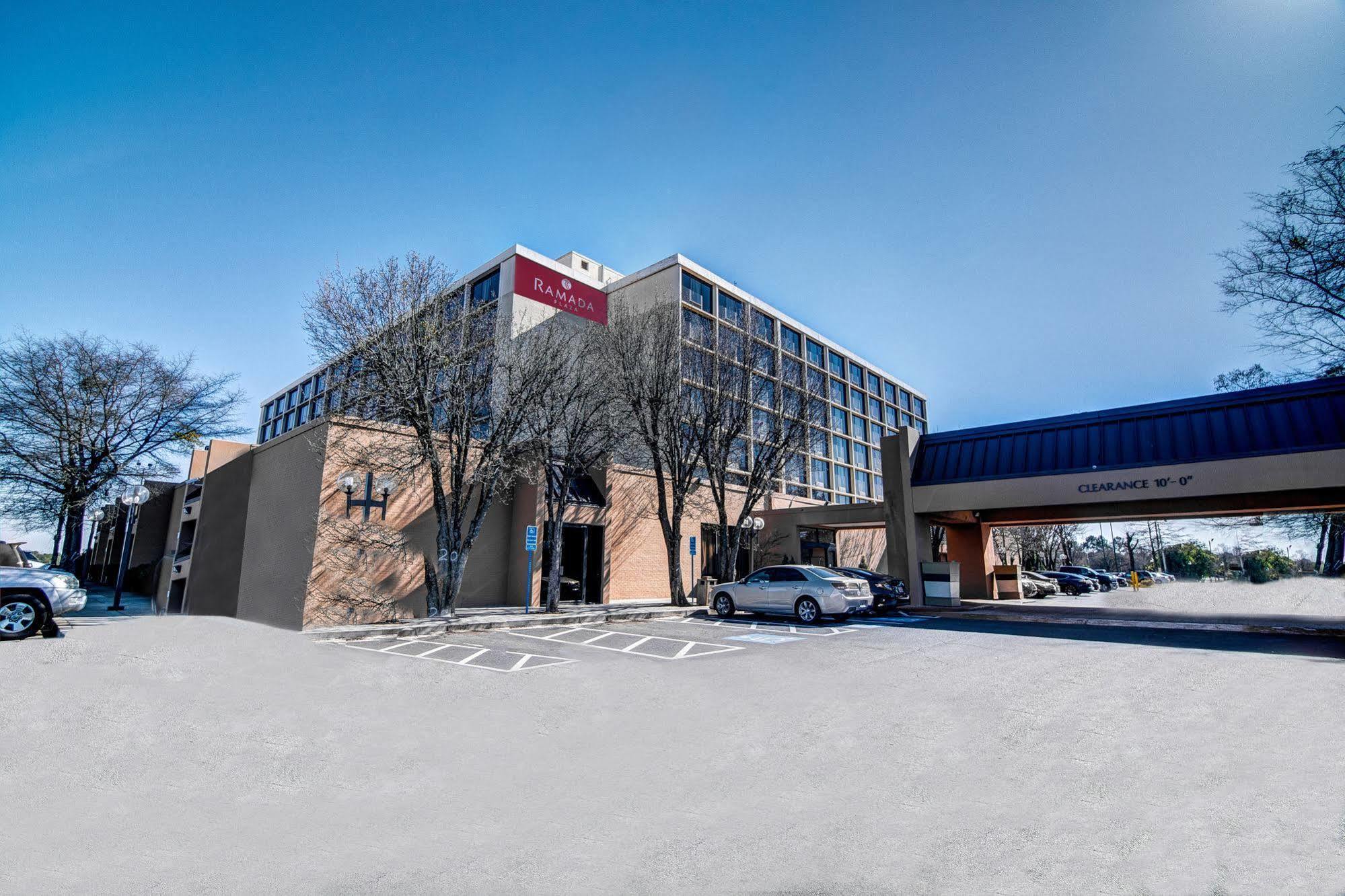 Hotel Ramada Plaza By Wyndham Atlanta Airport College Park Exterior foto
